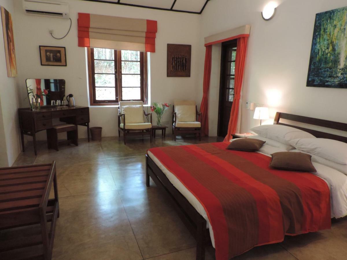 Rosyth Estate House Hotel เคแกล ภายนอก รูปภาพ